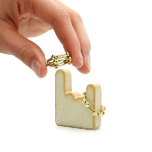 Alternative view of Digit Ringholder - Rock On - Caramelo