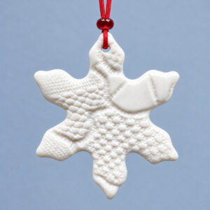 snefnug -imprint - grandmas porcelæn ornament